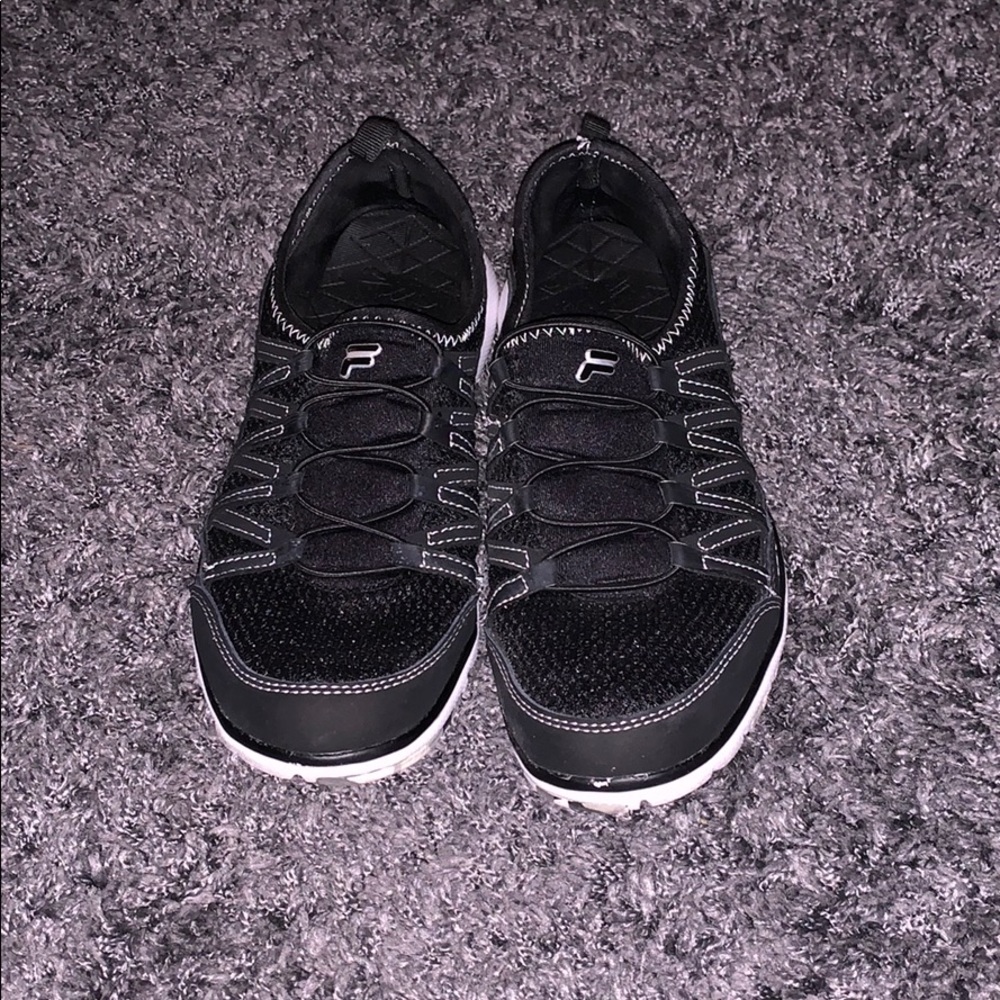 FILA women’s sneakers